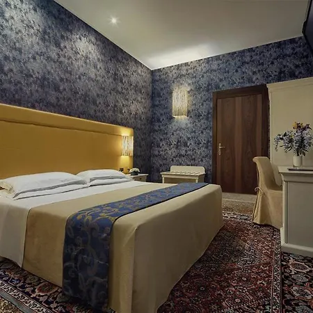 Ca' Bragadin E Carabba Gasthuis Venetië