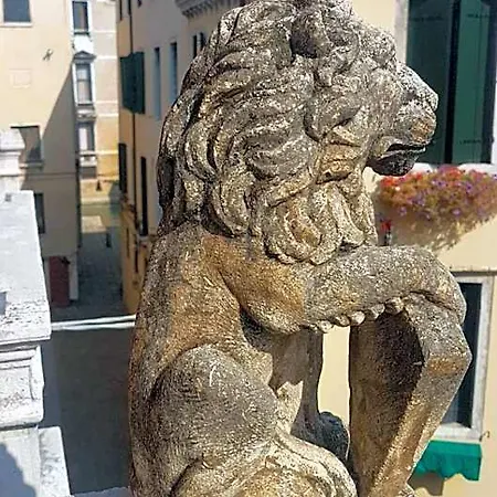 ضيافة كا'براغادين إي كارابا بيت ضيافة البندقية