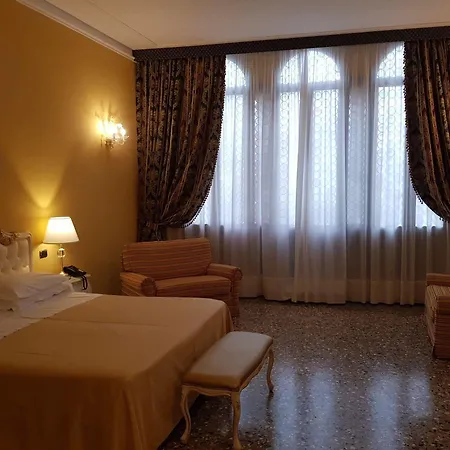 Ca' Bragadin E Carabba 4* Venedig