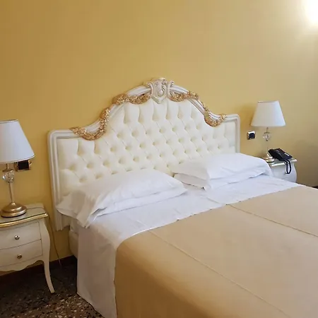 Ca' Bragadin E Carabba Gæstehus 3*
