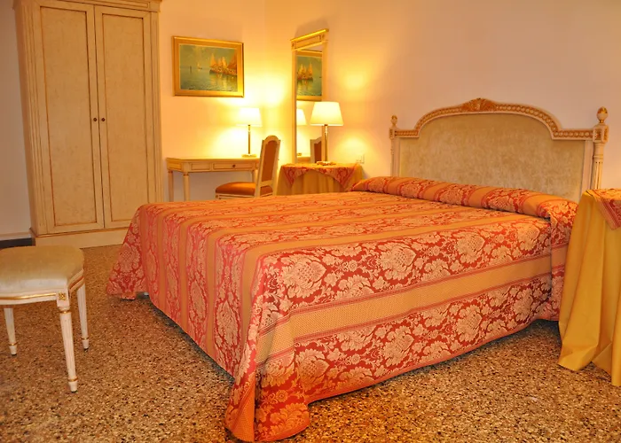 ضيافة كا'براغادين إي كارابا بيت ضيافة البندقية