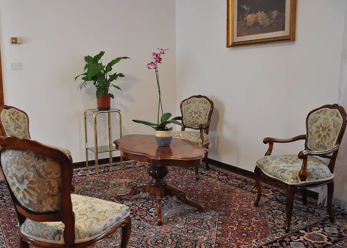 ضيافة كا'براغادين إي كارابا 4* البندقية