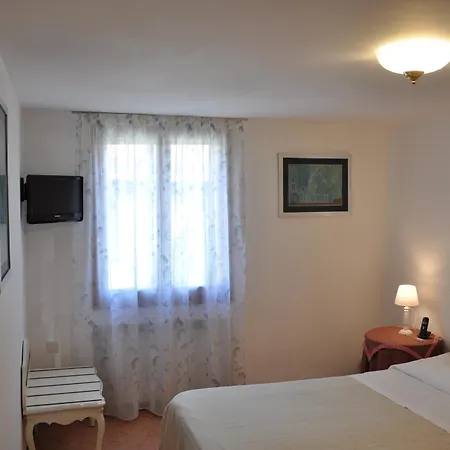 Ca' Bragadin E Carabba Гостевой дом 4*